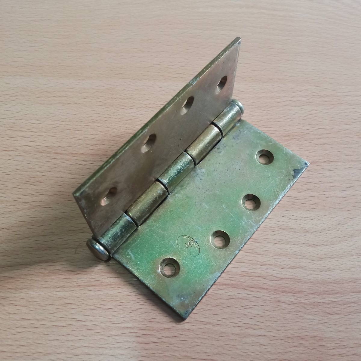 Bisagra Grande Galvanizada para Puerta de Madera Resistente | 4x4