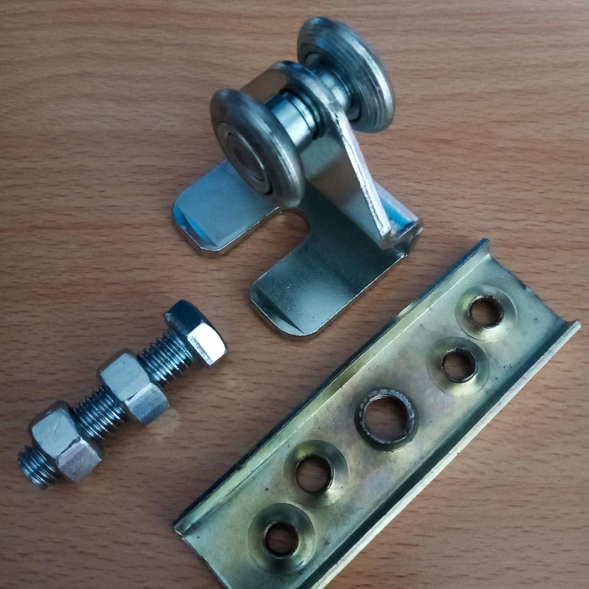 Garrucha para Portón Liviano de 1 1/4" con 2 Ruedas| R25