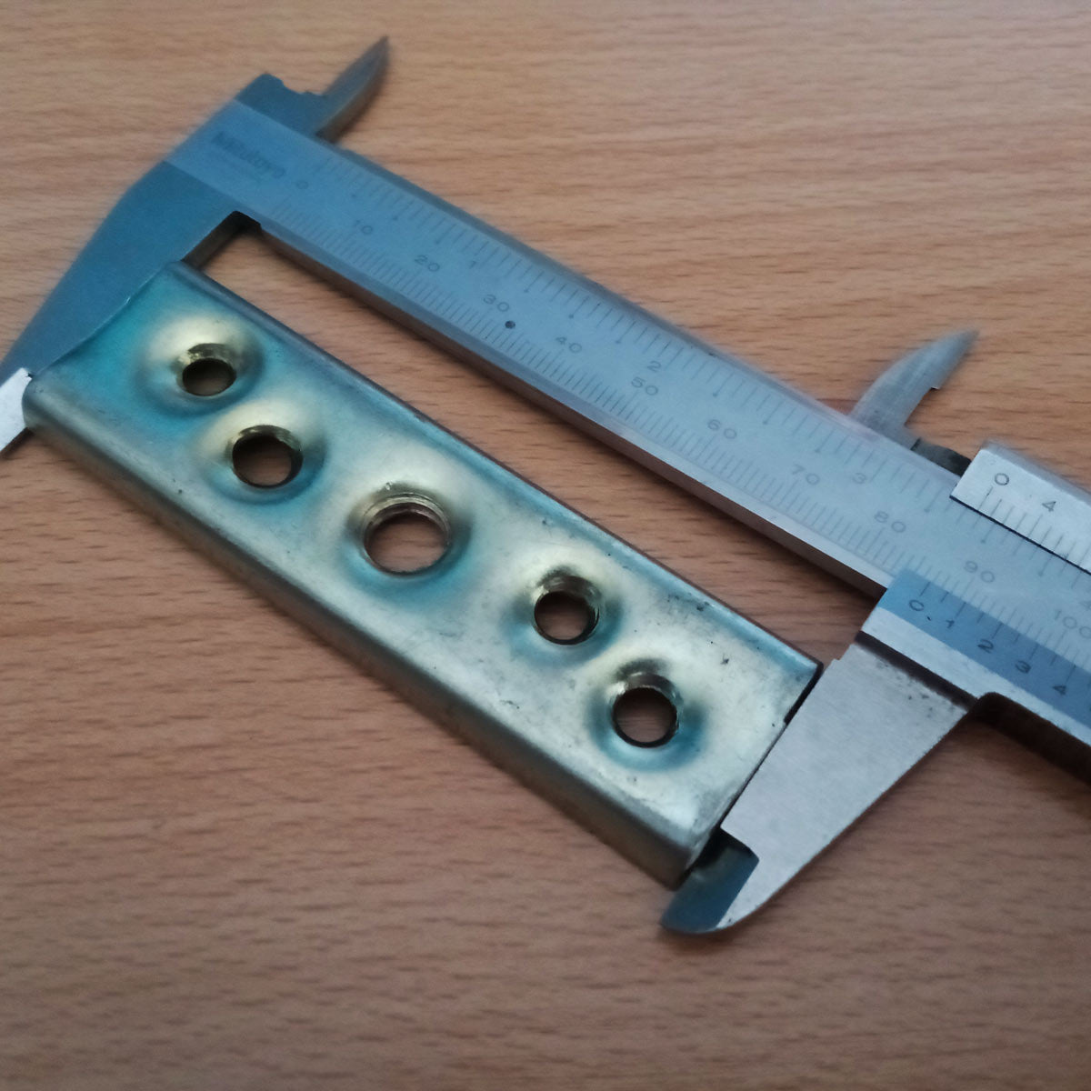 Garrucha para Portón Liviano de 1 1/4" con 2 Ruedas| R25