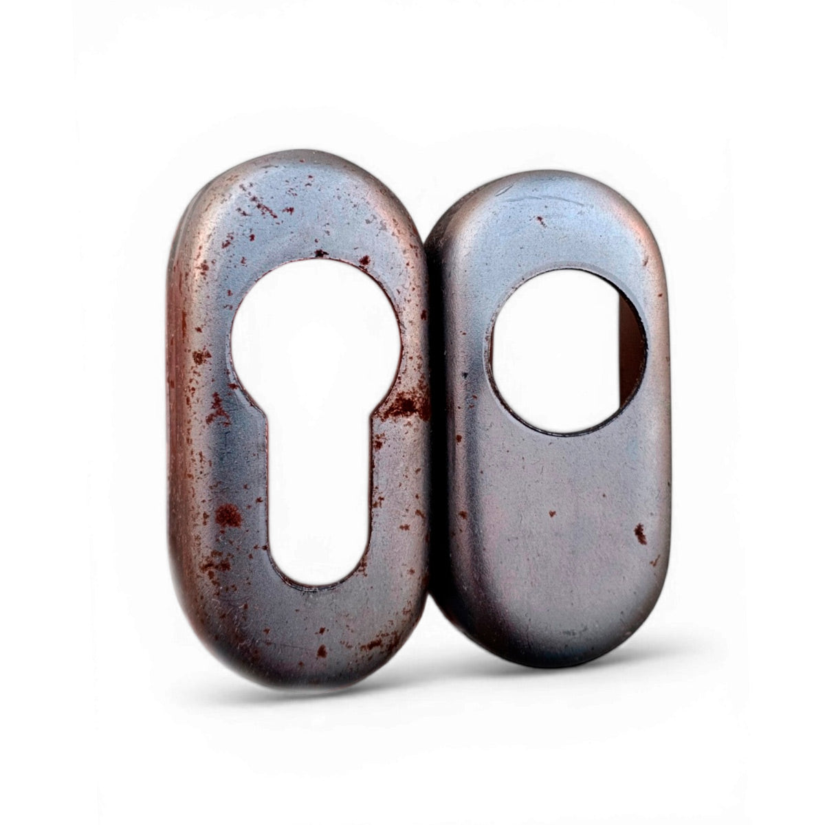 Par de Protectores o Tapa Cilindros Ovalados Interno y Externo para Cubrir y Proteger el Cilindro de la Cerradura.