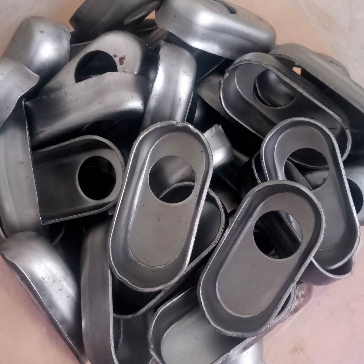 Protectores de cilindro ovalado interno agrupados en una bolsa transparente