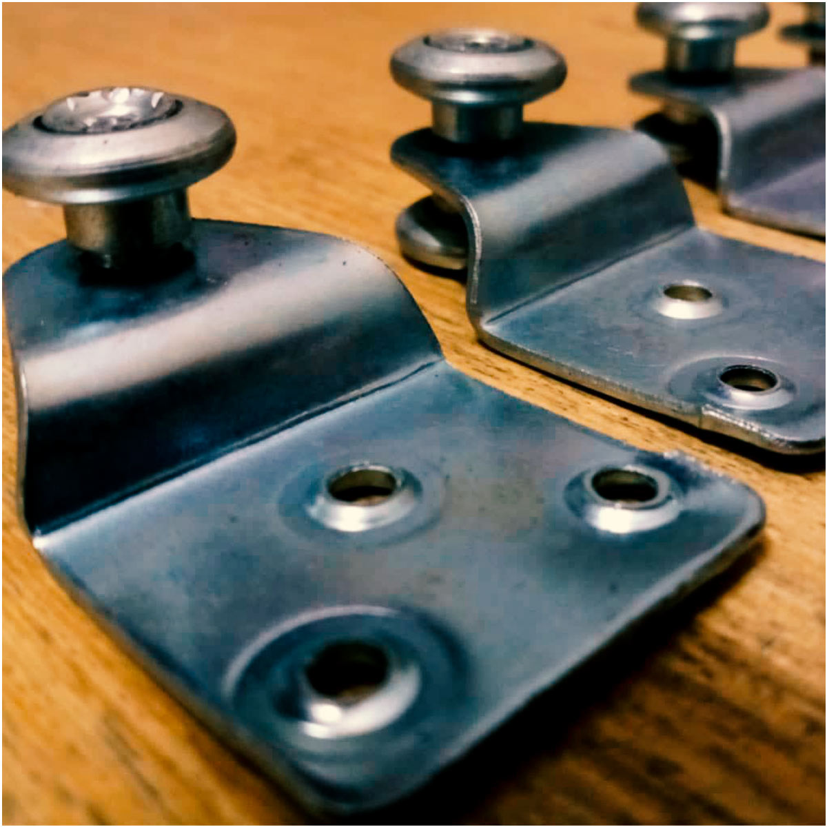 Garrucha para Puertas Corredizas R20 | Riel de 1"