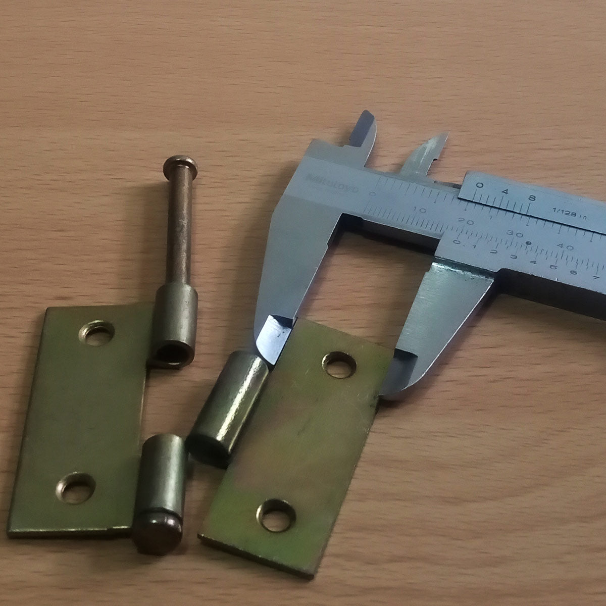 Bisagra Cuadrada de 50mmx50mm Sin Tornillos Galvanizada